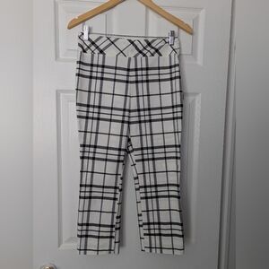 BNWT - Meg & Margot Pull-On Capris Pants